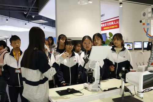 園區(qū)動態(tài)丨領(lǐng)略教育裝備產(chǎn)業(yè)風采 激發(fā)學(xué)生創(chuàng)新創(chuàng)業(yè)熱情 細胞技術(shù)研發(fā)和應(yīng)用